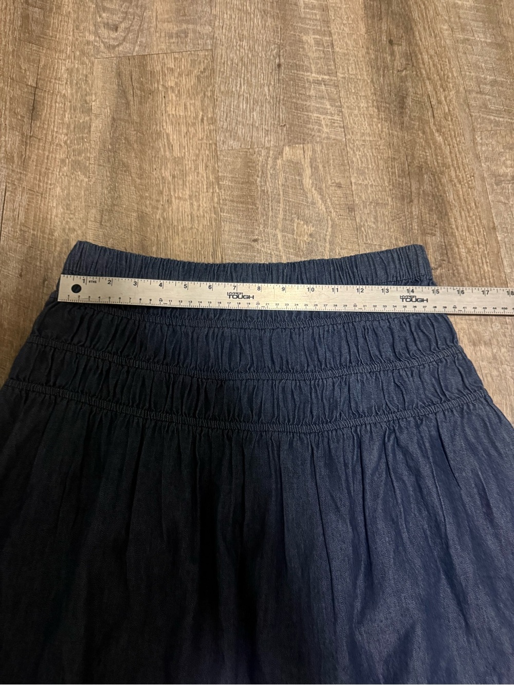 Free Assembly Navy Smocked-Waist Midi Skirt - Picture 3 of 8